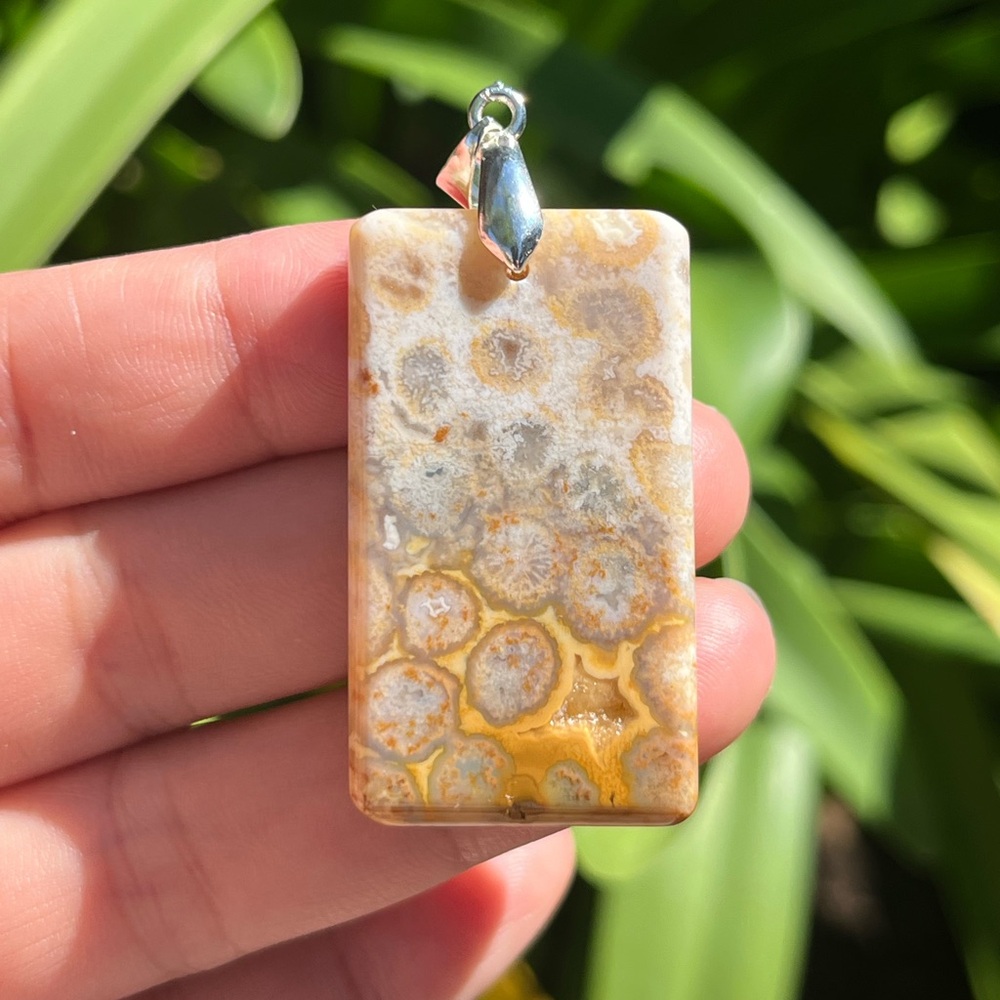 925 silver plated druzy rectangular coral jade‎ pendant 1671